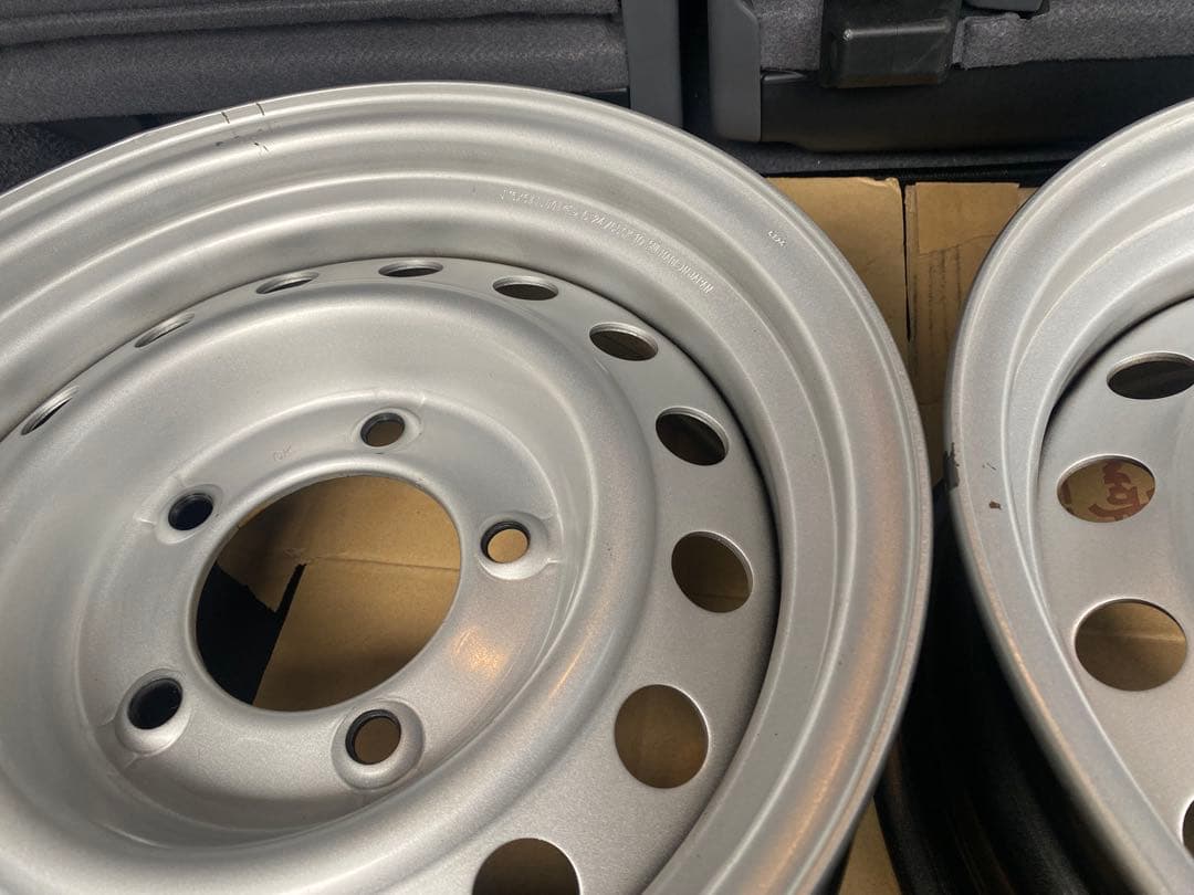 再再販ランクル70トヨタ純正スチールホイールGDJ76 西濃運輸営業所止めのみ