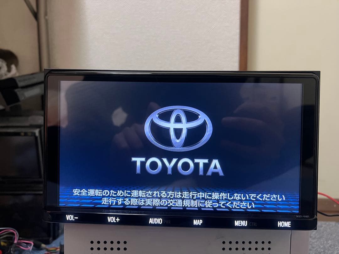 カーナビ Nszt-y68t