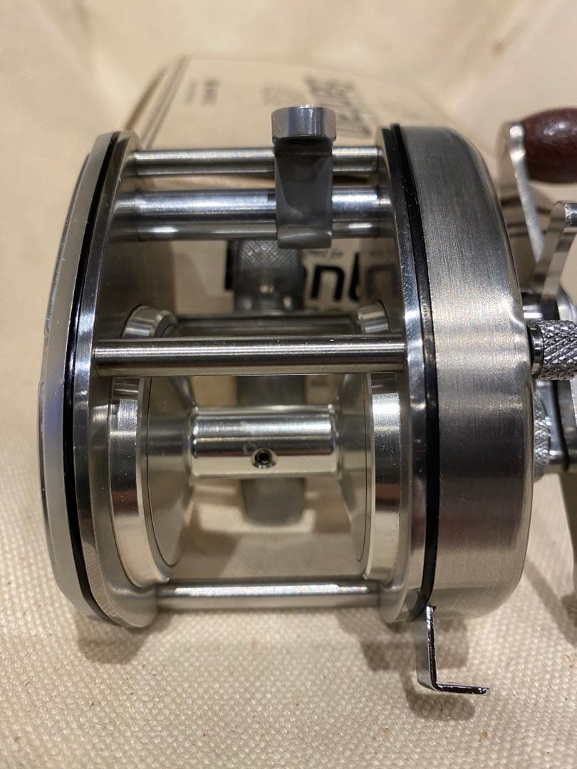 シマノ　バンタム 400 ⭐️奇跡の新品箱入⭐️