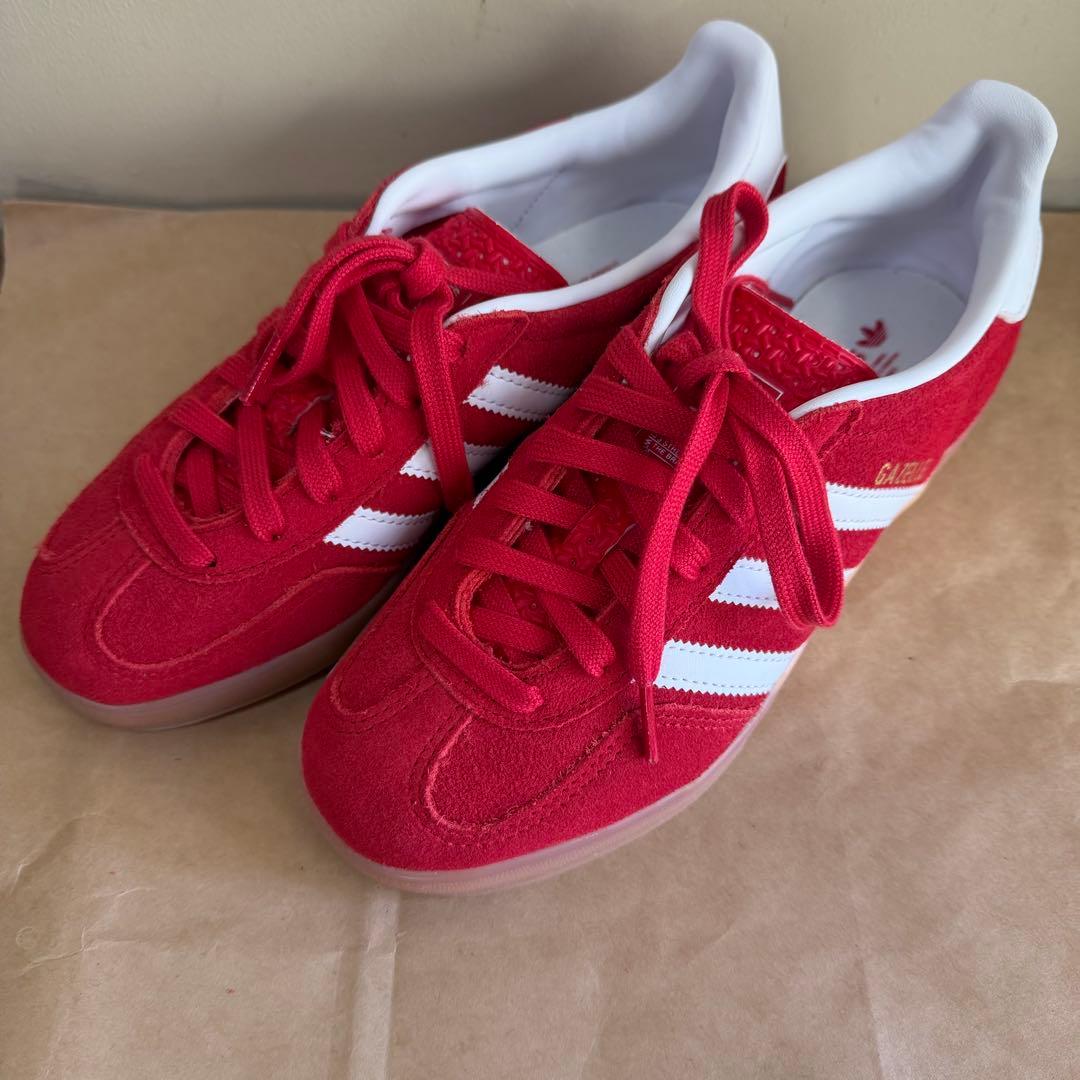 adidas アディダス Gazelle Indoor スニーカー 23cm 赤