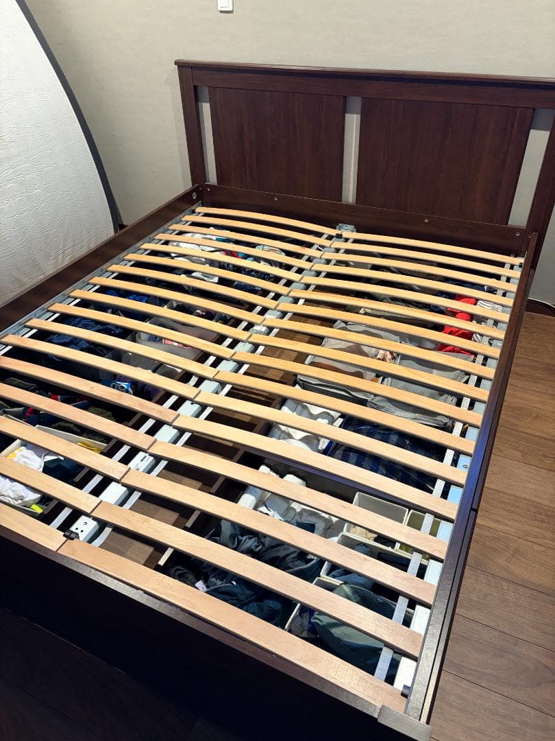 引取限定★IKEA SONGESANDクイーンベッドフレーム収納引き出し４個付き