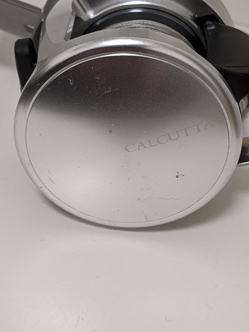 シマノ SHIMANO カルカッタ300