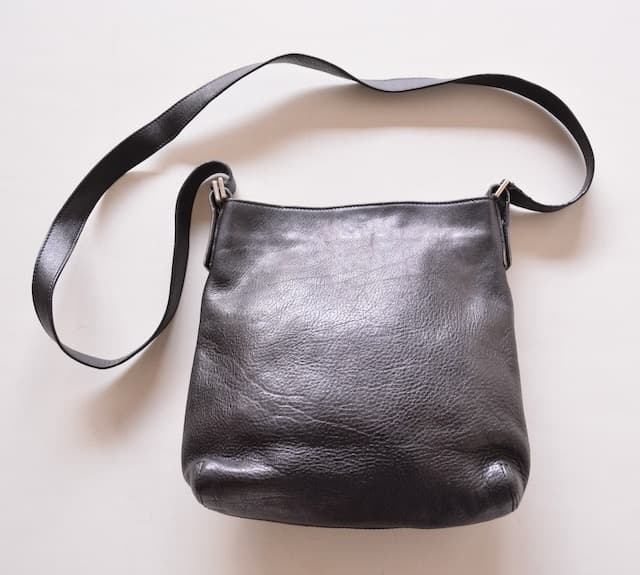 イタリア製 HIROFU ヒロフ レザー ショルダーバッグ ショルダートート 黒
