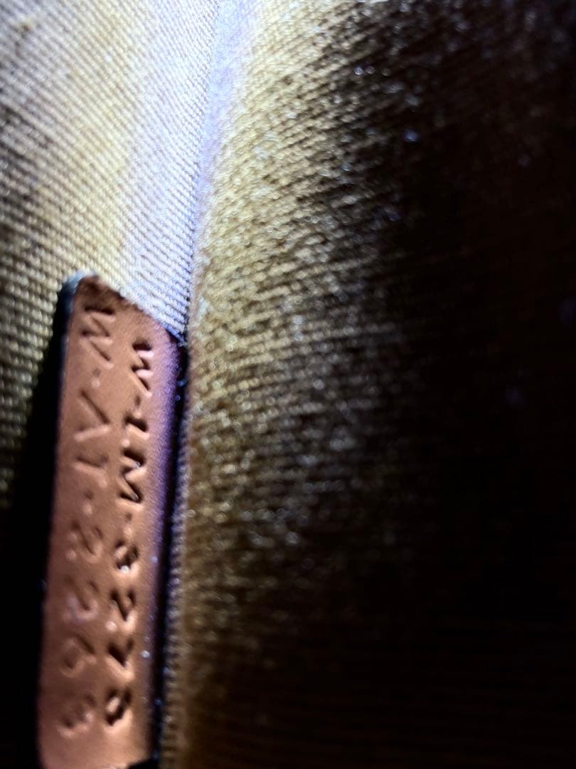 CELINE ベージュ ショルダーバッグ ロゴ入り