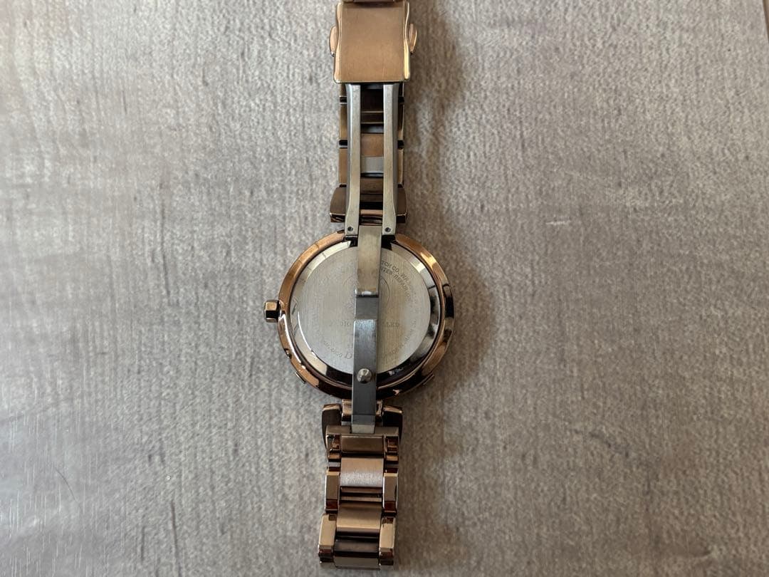 シチズン　クロスシーXC 電波ソーラー