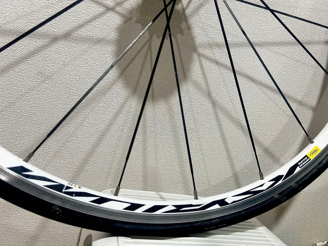 【Mavic KSYRIUM】貴重な白リム＋タイヤチューブ付◆マビック後輪のみ