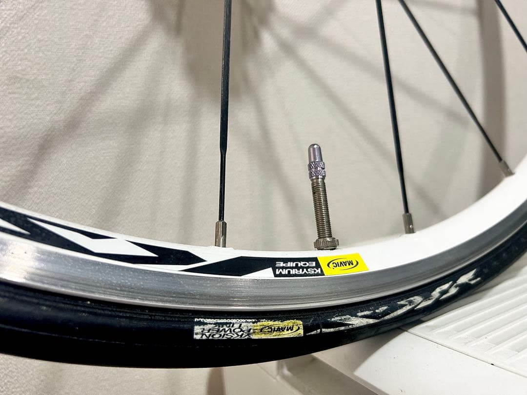 【Mavic KSYRIUM】貴重な白リム＋タイヤチューブ付◆マビック後輪のみ
