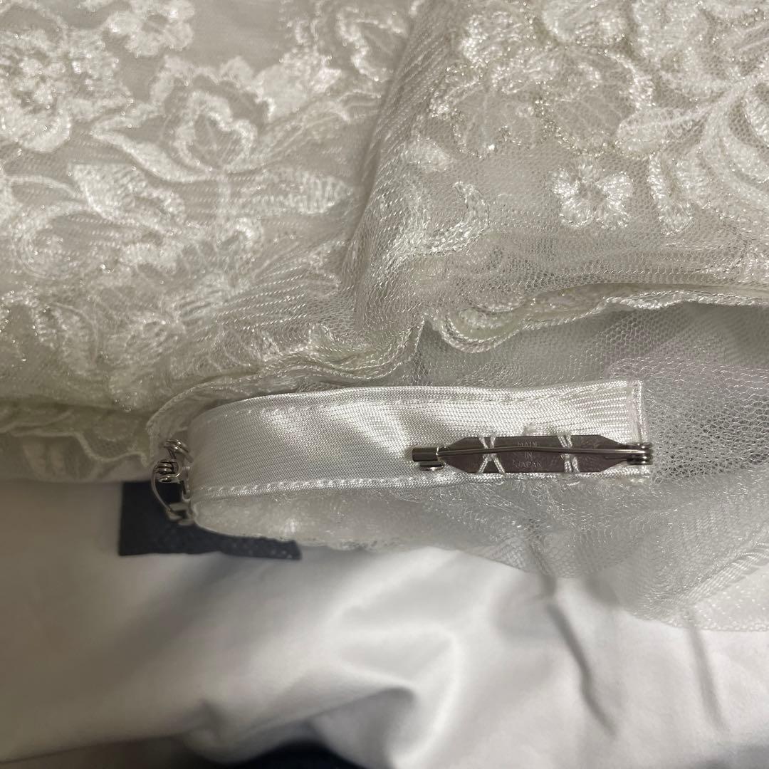 ウェディングドレス　トレーン