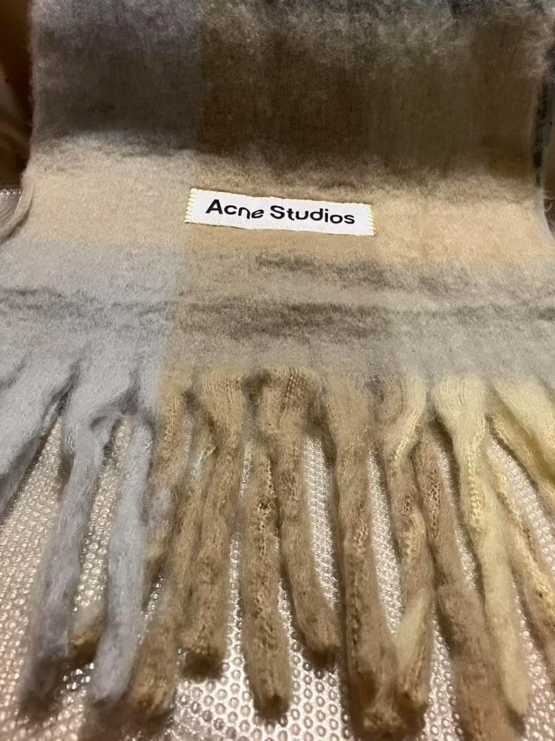 新品未使用　Acne Studios モヘアチェックスカーフマフラー
