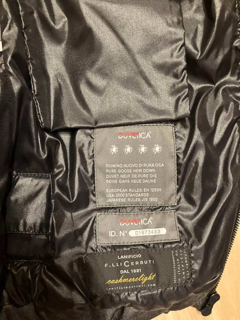 美品　DUVETICA デュベティカ　ダウンベスト　サイズ38