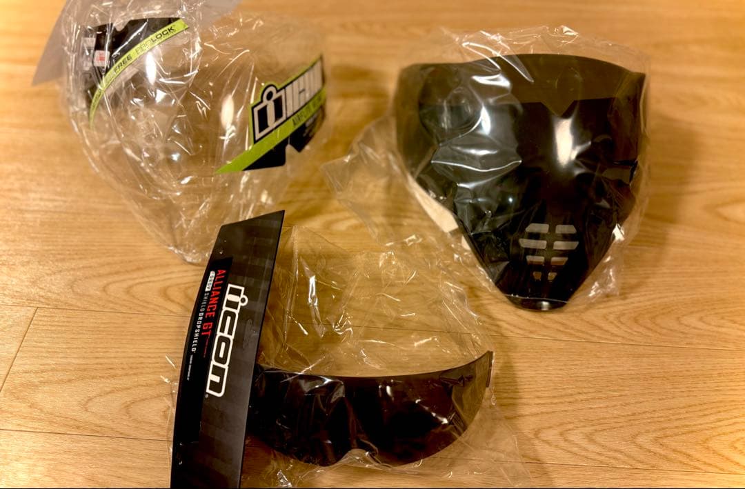 ICON（アイコン）AIRFLITE ステルス ヘルメット 定価82,850円