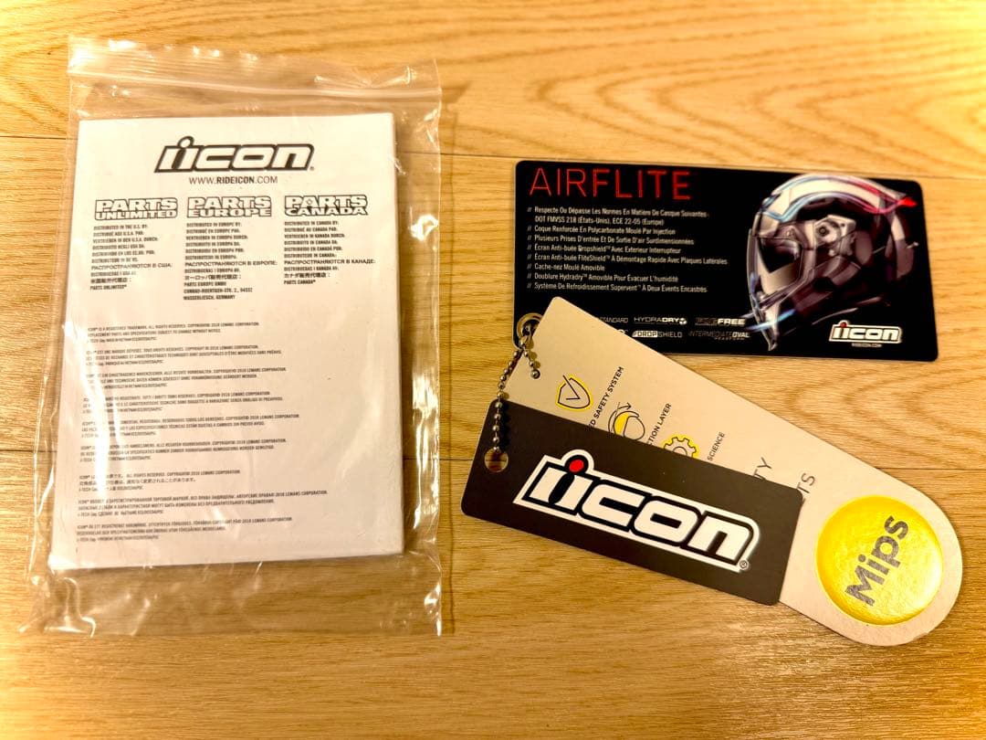 ICON（アイコン）AIRFLITE ステルス ヘルメット 定価82,850円