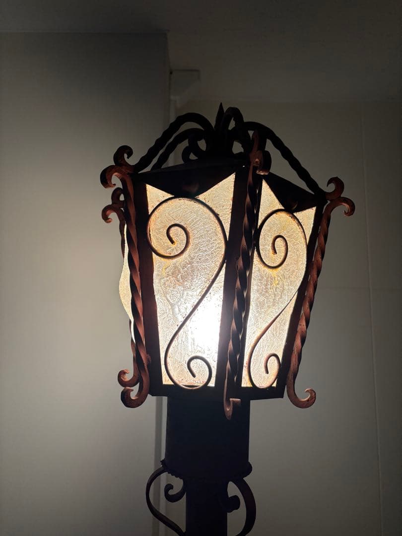 古いガーデンライト　スタンドライト　外灯　門灯　アイアン　電笠　レトロ照明