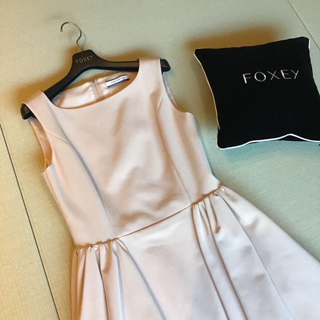 FOXEY ピンクベージュ ノースリーブ Aラインドレス40
