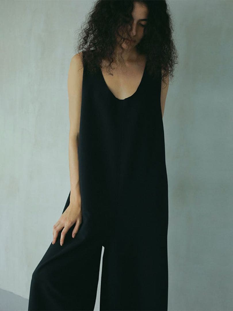 etretokyo エトレトウキョウ タンクオールインワ黒 S 新品未使用