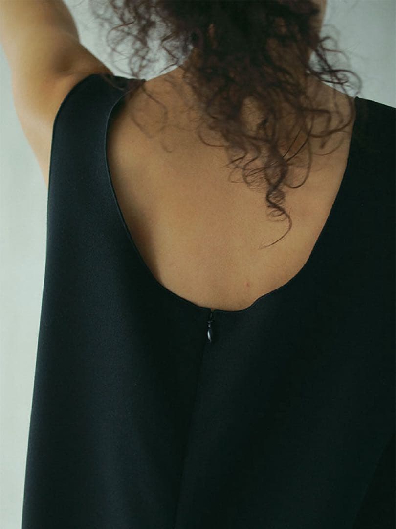 etretokyo エトレトウキョウ タンクオールインワ黒 S 新品未使用