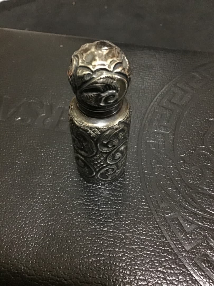 M BROS シルバー製香水入れ RT-35015