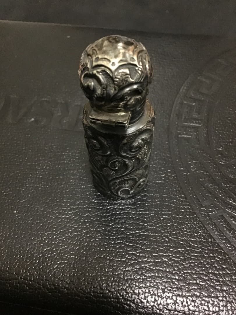 M BROS シルバー製香水入れ RT-35015