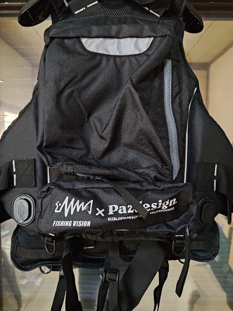 限界価格！釣りビジョン×Pazdesign FV-F401A フィッシングベスト