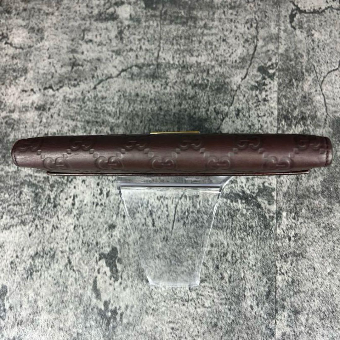 GUCCI シマ レザー エンボス GG ゴールド金具 Wホック