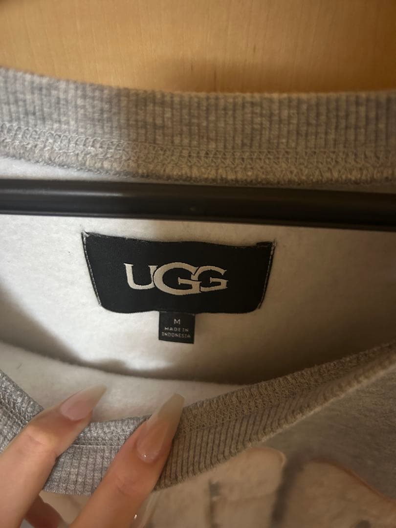 UGG グレー スウェット