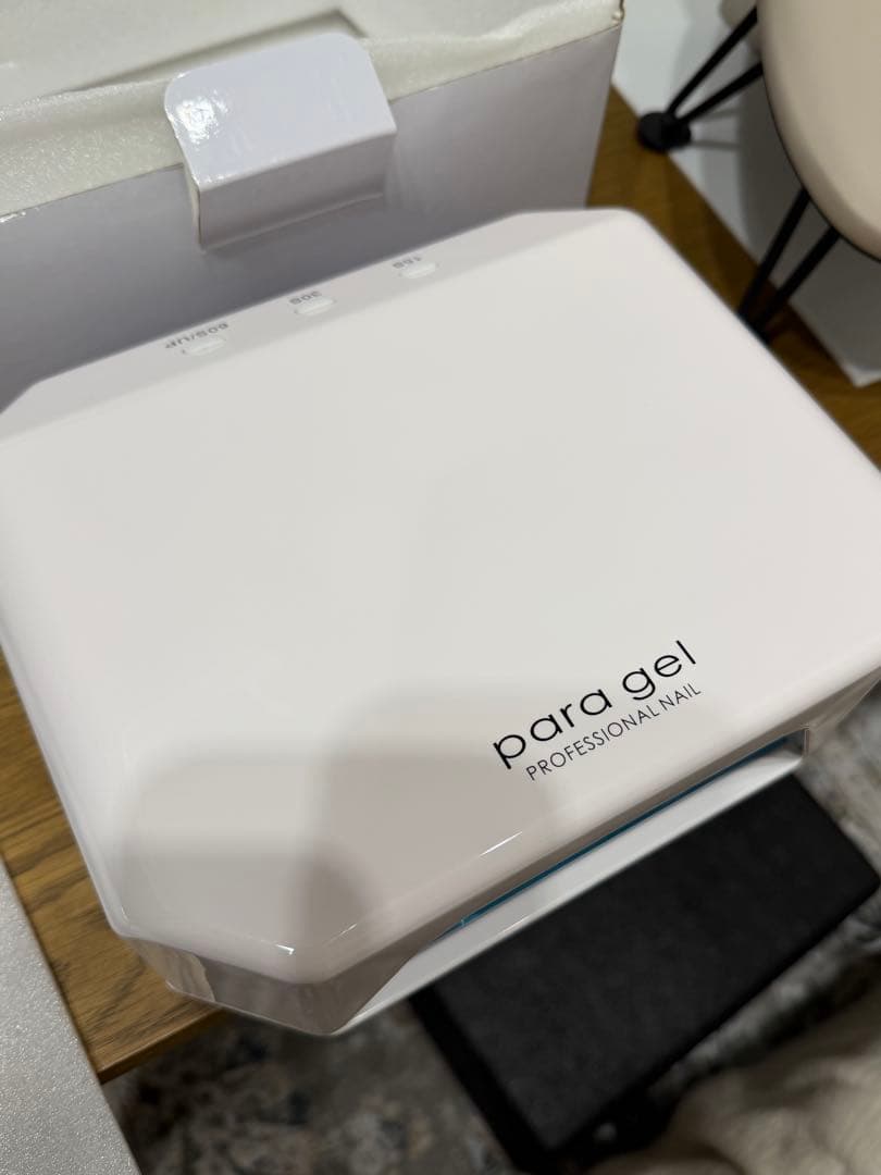 新品未使用　パラジェル LEDパラライトPLUS+