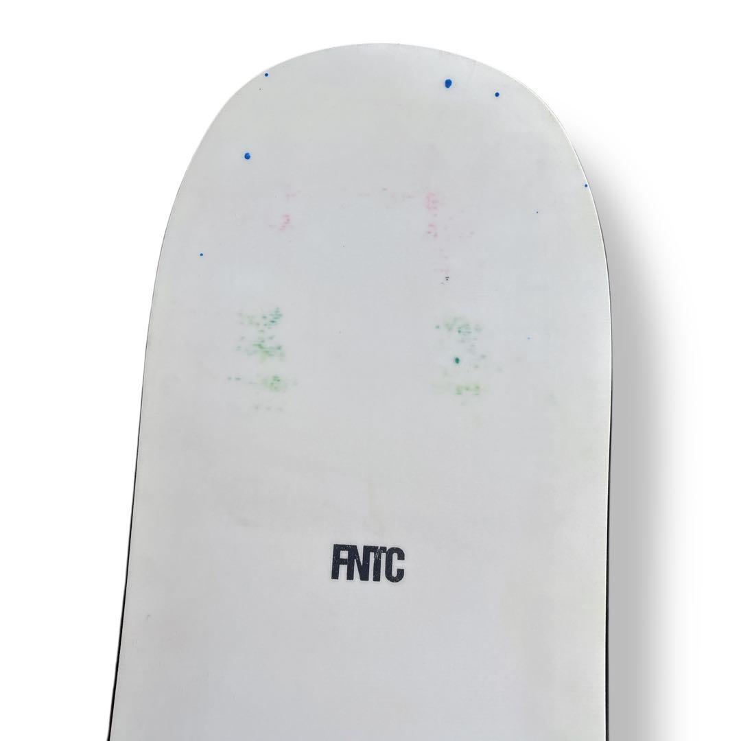【美品】FNTC TNT スノーボード フラット　147cm
