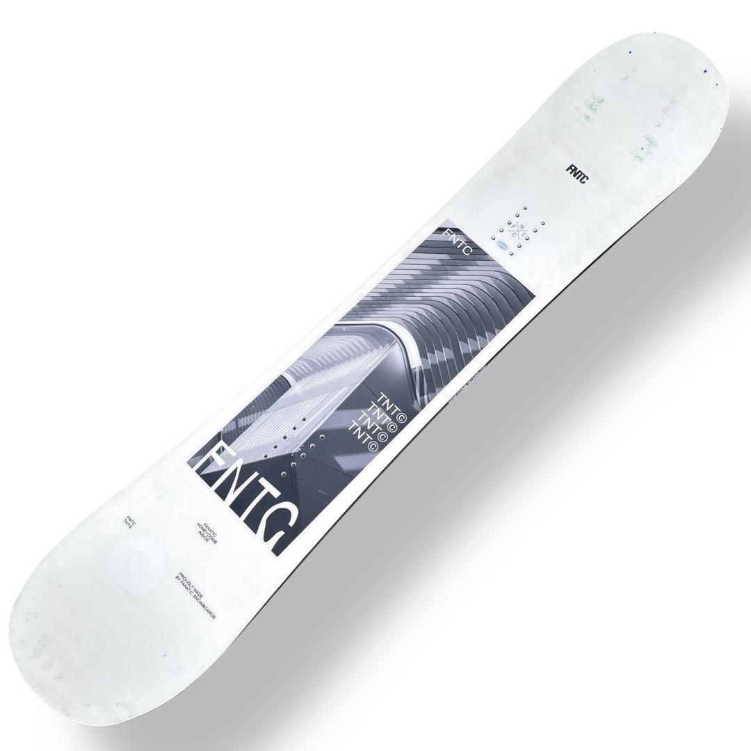 【美品】FNTC TNT スノーボード フラット　147cm