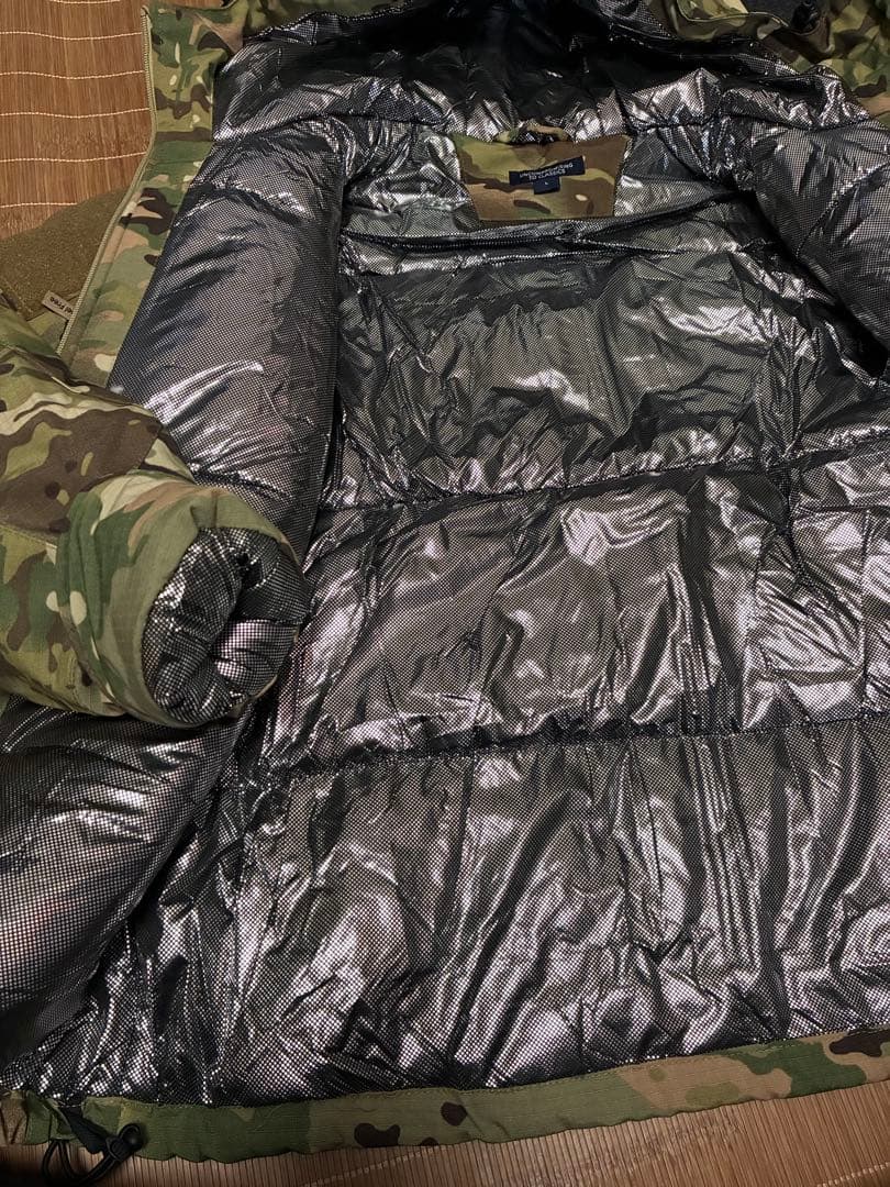 未使用極暖ロシア軍北朝鮮軍仕様防寒服内綿ブラックアルミマルチカム日本稀少品