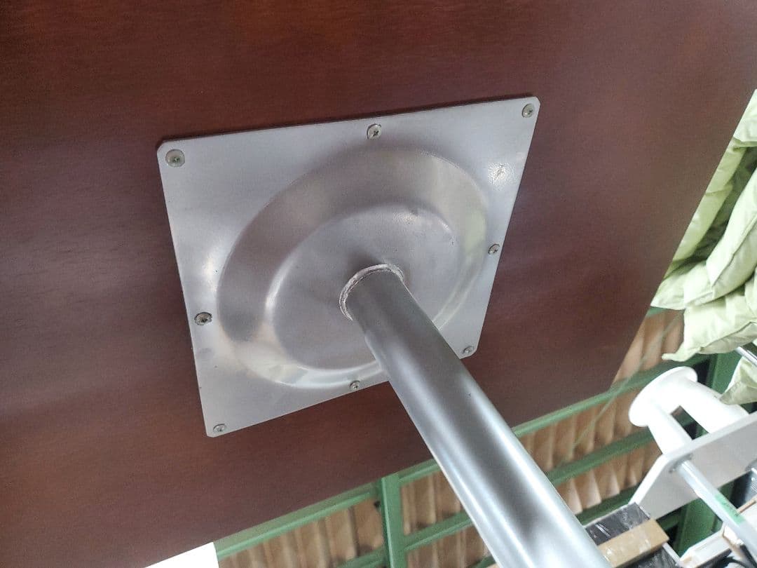 D&DEPARTMENT カフェテーブル