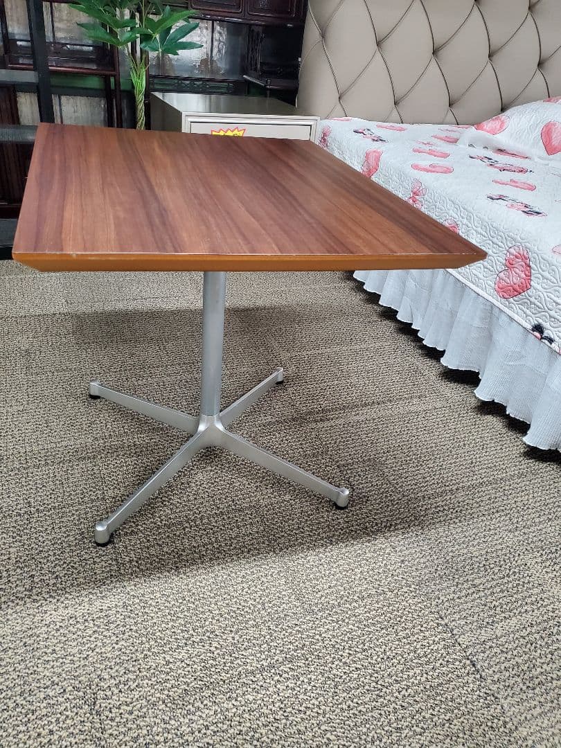 D&DEPARTMENT カフェテーブル