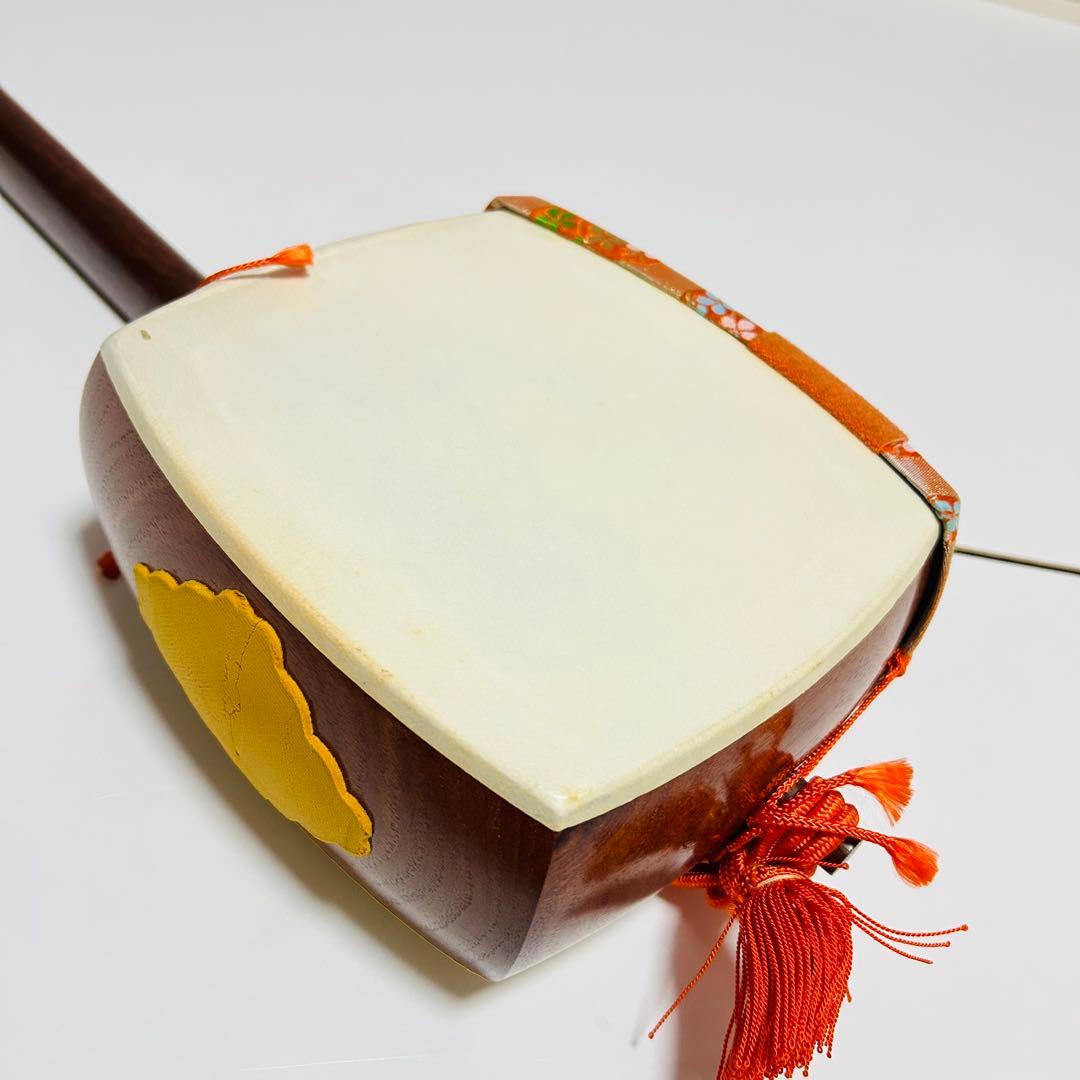 【超高級 美品】三味線 中棹 紅木 プロ仕様 正寸 天然皮 付属品多数あり