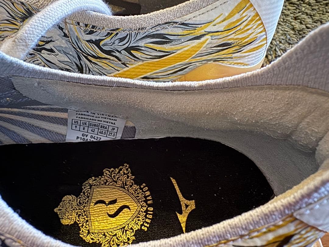 ミズノ　モレリアネオ3β 27cmセルヒオ・ラモス