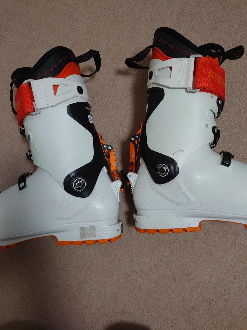 アトミック兼用スキーブーツ