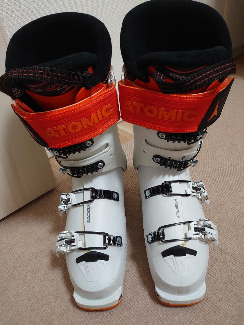 アトミック兼用スキーブーツ