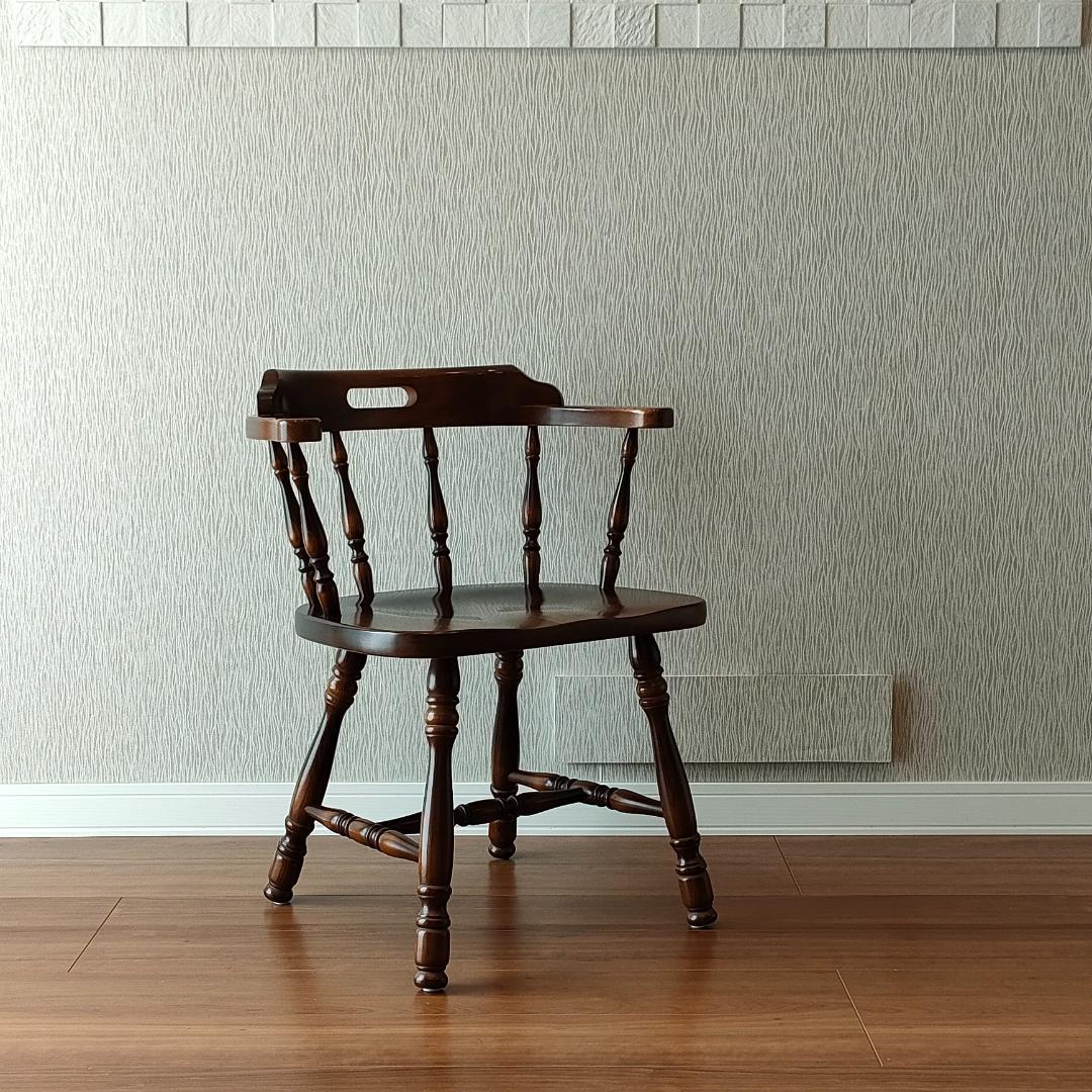 〈美品〉キツツキ　アームチェア　キャプテン　持ち手　ろくろ脚