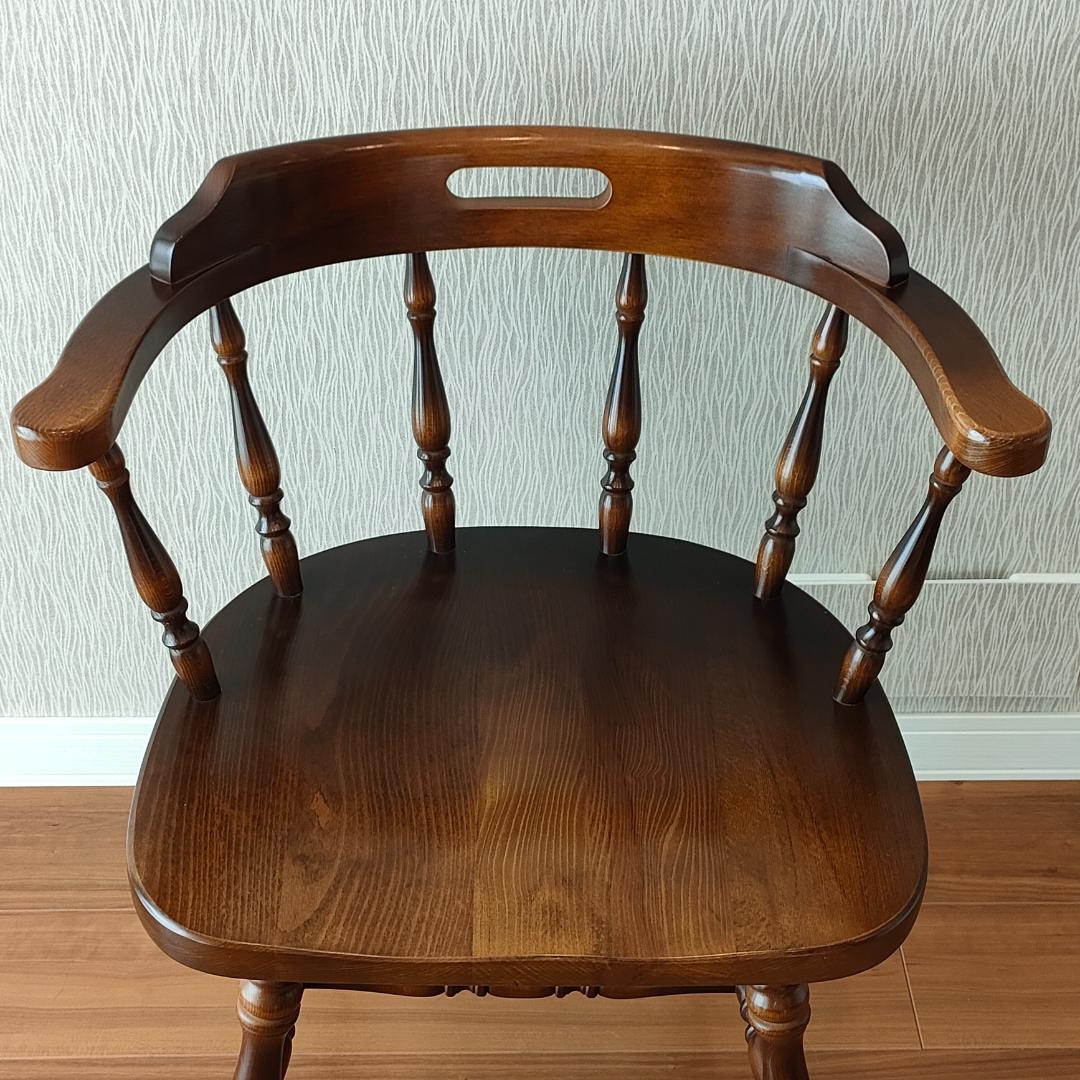 〈美品〉キツツキ　アームチェア　キャプテン　持ち手　ろくろ脚