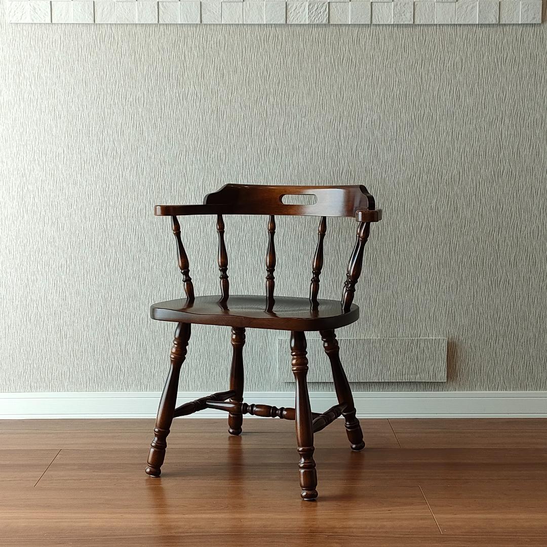 〈美品〉キツツキ　アームチェア　キャプテン　持ち手　ろくろ脚