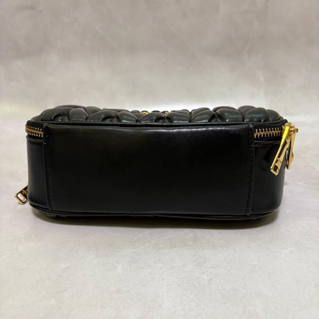 極美品　miumiu ミュウミュウ　ハンドバッグ　ショルダー　レザー　マテラッセ