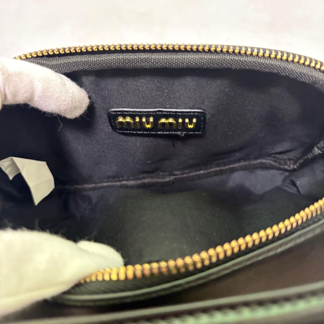極美品　miumiu ミュウミュウ　ハンドバッグ　ショルダー　レザー　マテラッセ