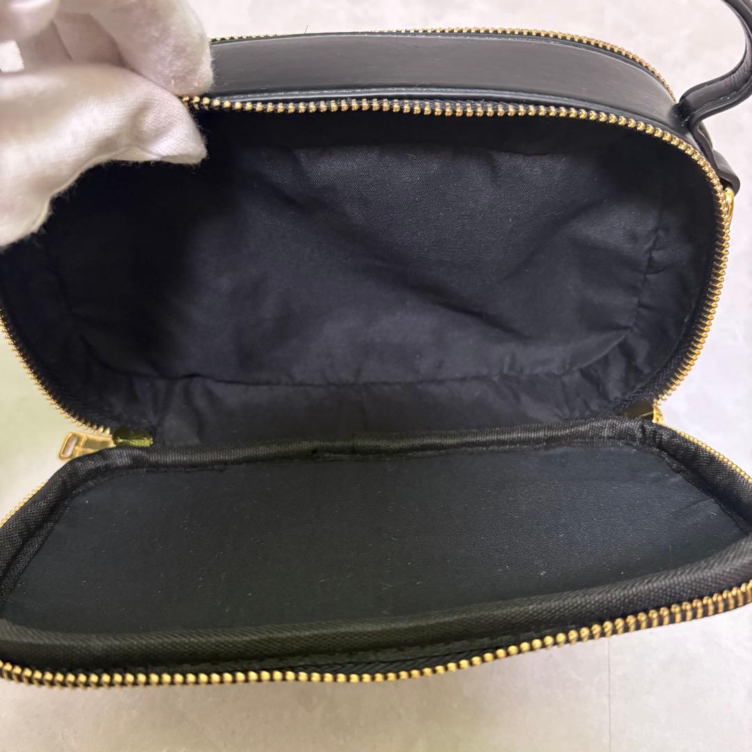 極美品　miumiu ミュウミュウ　ハンドバッグ　ショルダー　レザー　マテラッセ