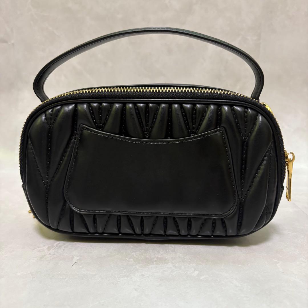 極美品　miumiu ミュウミュウ　ハンドバッグ　ショルダー　レザー　マテラッセ