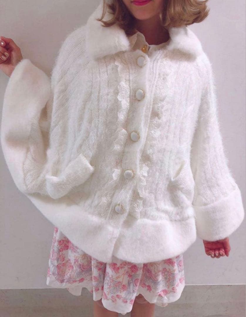 は*け様 LIZLISA リズリサ ポンチョ コート 白 ケープ