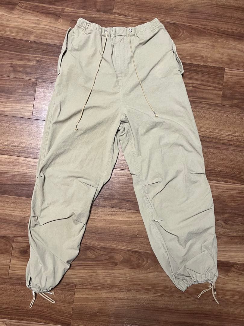 SサイズTHE SHISHIKUI PARACHUTE PANTS グレージュ