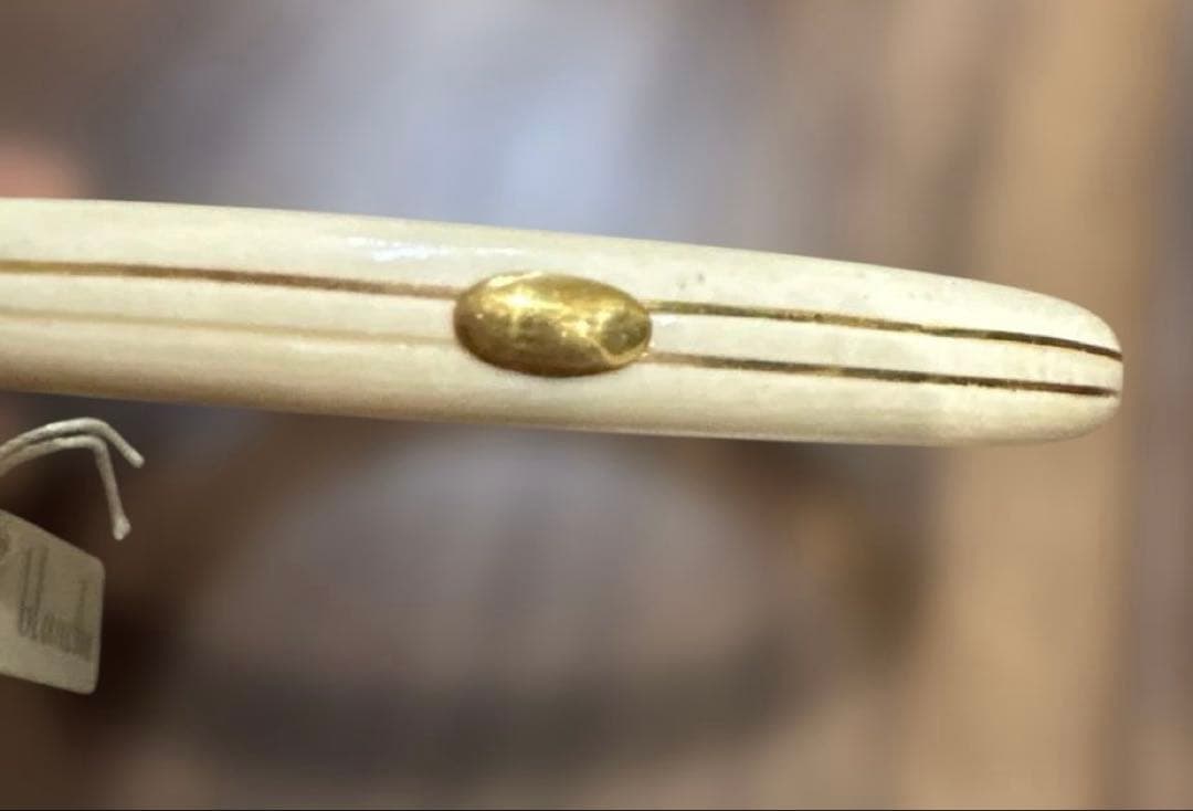 ヴィンテージ　象牙風　　バングル　刻印入