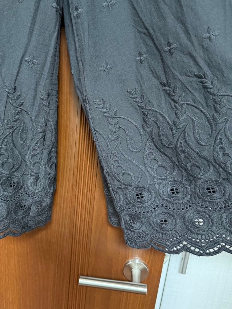 かぐれ　刺繍ティアードパンツ