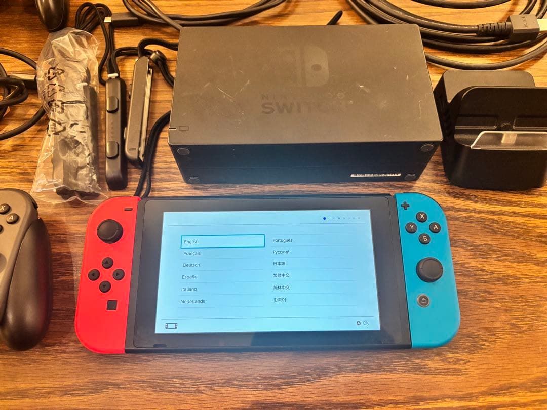 switch 本体＋ゼルダコントローラなど