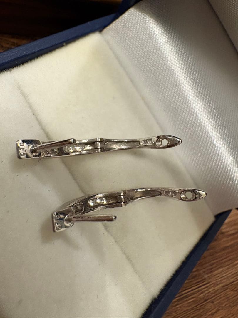 ジュエリーツツミ　K14ホワイトゴールド　ダイヤモンド　ピアス