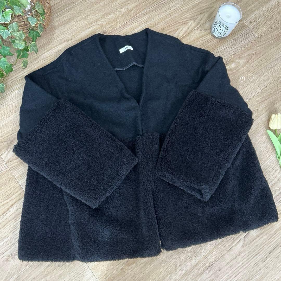 yoriヨリ　Vネックファーショートコート　Fフリーサイズ　ブラック　ボア切替