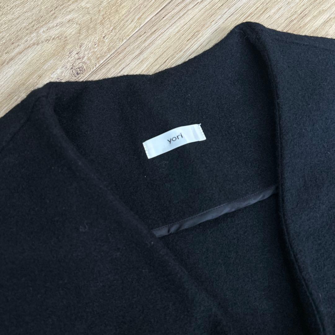 yoriヨリ　Vネックファーショートコート　Fフリーサイズ　ブラック　ボア切替